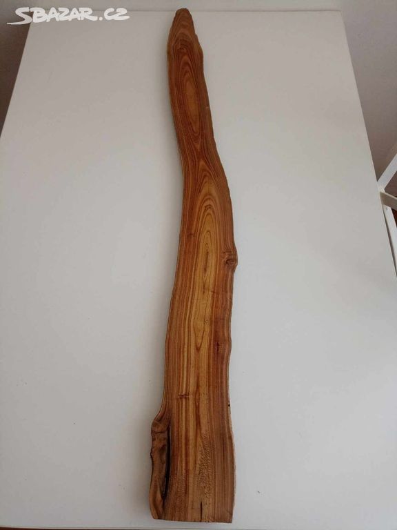 Krásné kusy dřeva pro někoho kdo tvoří se dřevem.