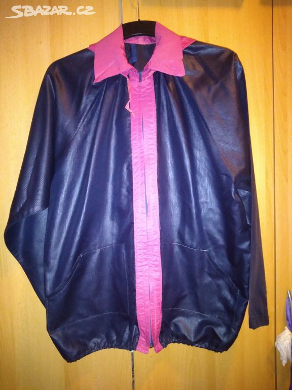 Šusťáková bunda s kapucí - tmavě modrá + růžová