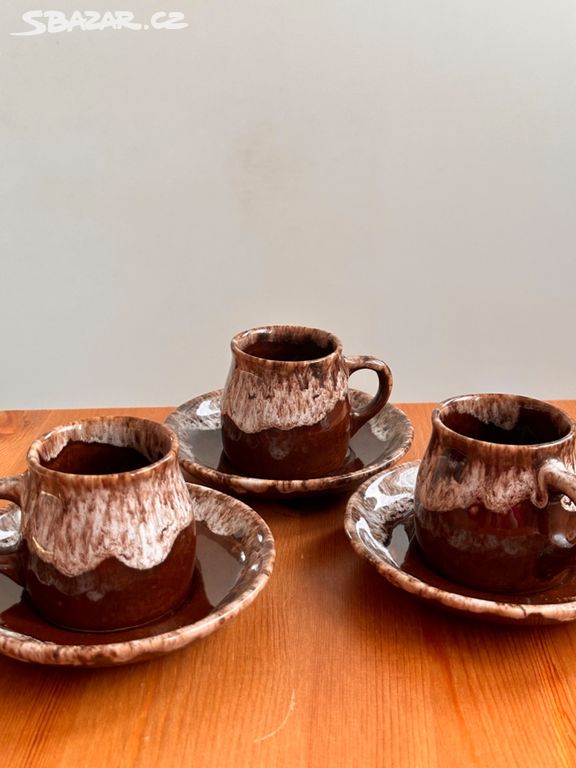 Hnědé keramické hrníčky na kafe - sada 3 ks