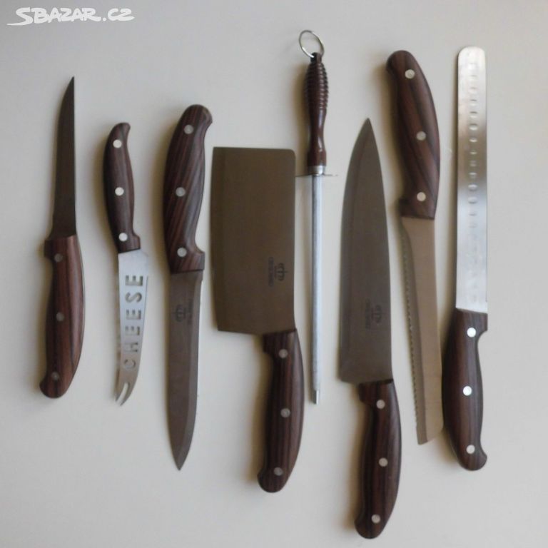 6 nožů + ocílka a sekáček (ROYAL SWISS)