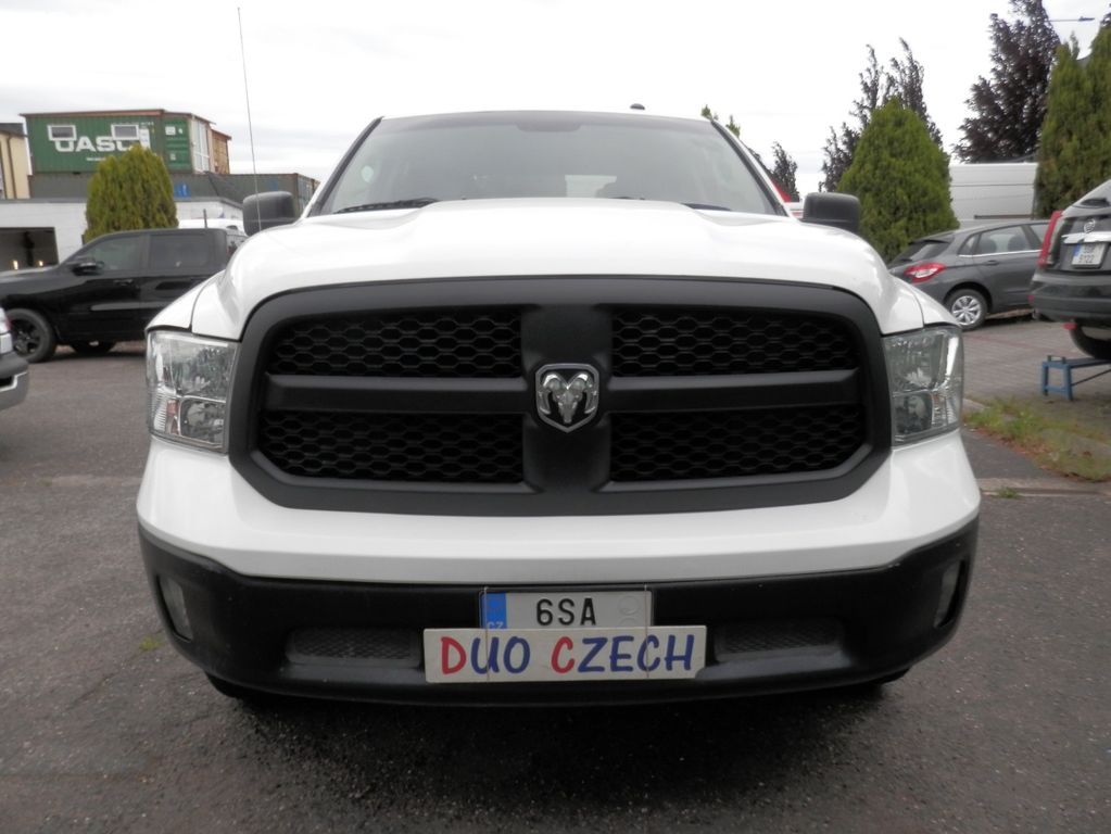 Dodge RAM 5.7i 291kW HEMI 4x4 BIG HORN 6.míst 2017