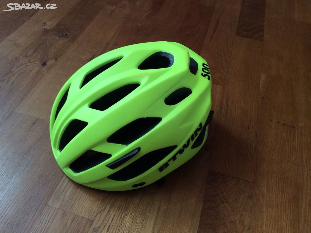 Cyklistická helma BTWIN 5005 reflexní žlutá