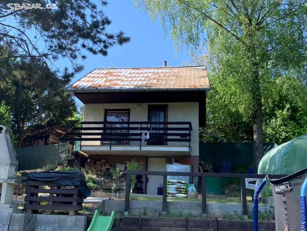 Nátěry střech, opravy komínů Brno.