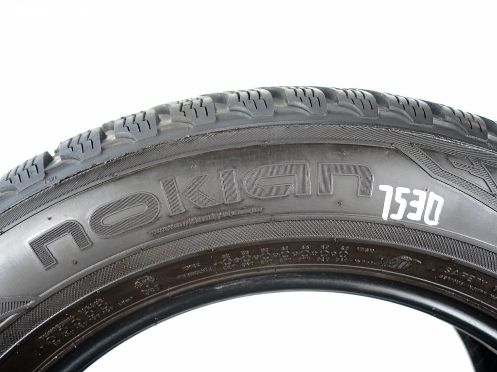 Zimní pneu 225/60/17 Nokian 4ks P7530