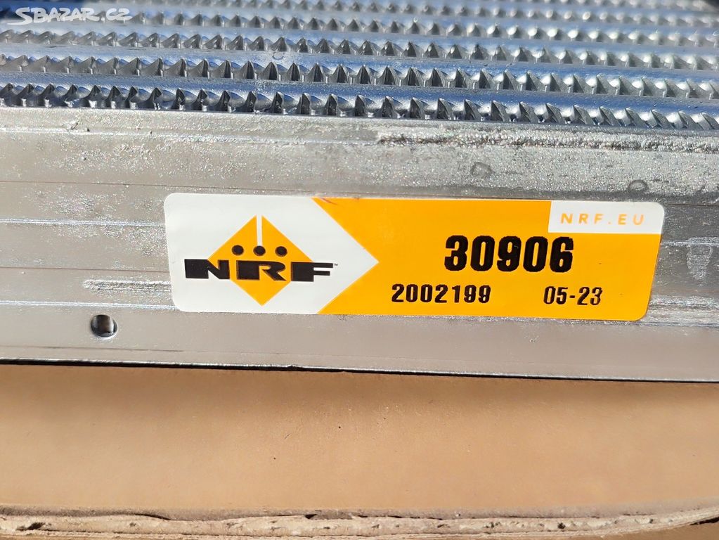 Chladič turba NRF 30906 Intercooler Ford
