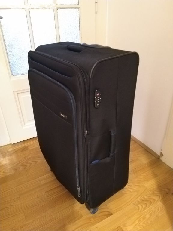 Velký cestovní kufr ROCK TR-0162/3-XL - černá