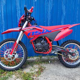 Obrázek k inzerátu: Enduro ASIX Lizzard 250cc 21/18 červená