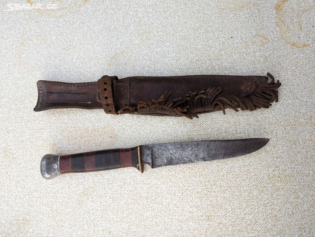 Velmi starý nůž - tramping, skaut