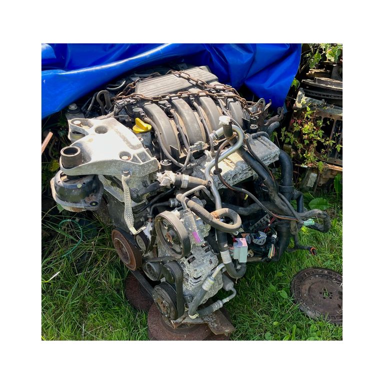 KOMPLETNÍ motor 1.8I 16V Renault Laguna 2
