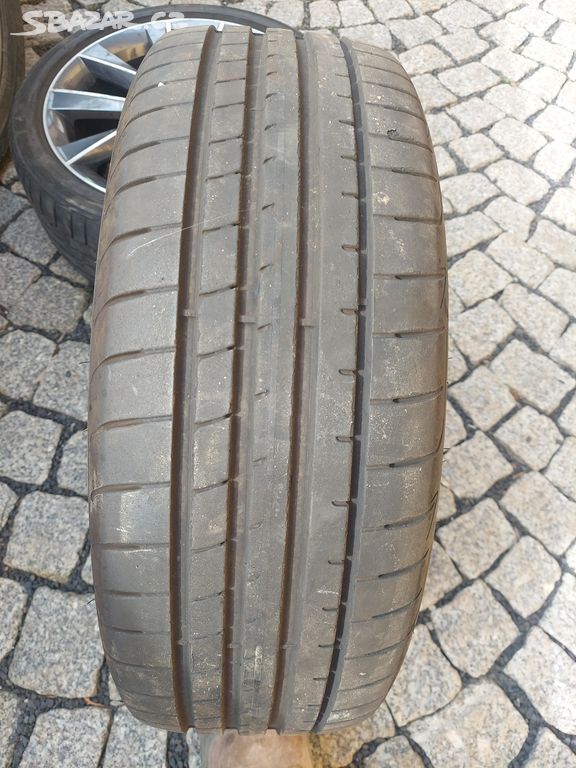 Good Year Eagle F1 205/45 r 18 90V 6,2 mm DOT 1819