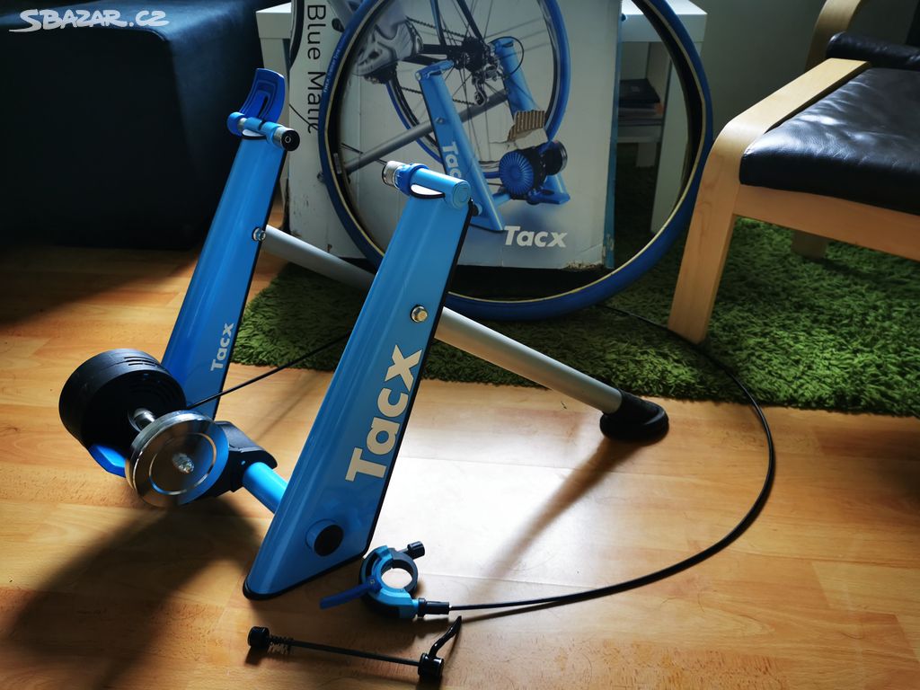 Cyklotrenažér Tacx T2650 Blue Matic + Tacx plášť