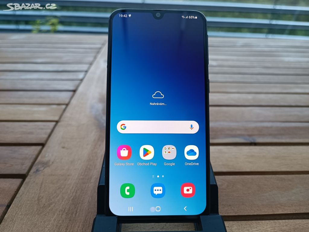 Mobilní telefon Samsung Galaxy A40,4GB RAM,64GB