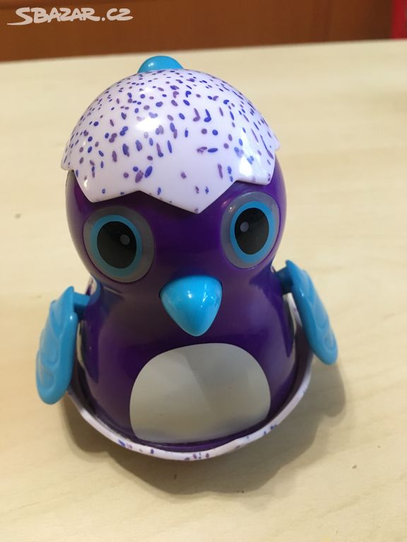 Hatchimals - jezdící tučňák ve vajíčku