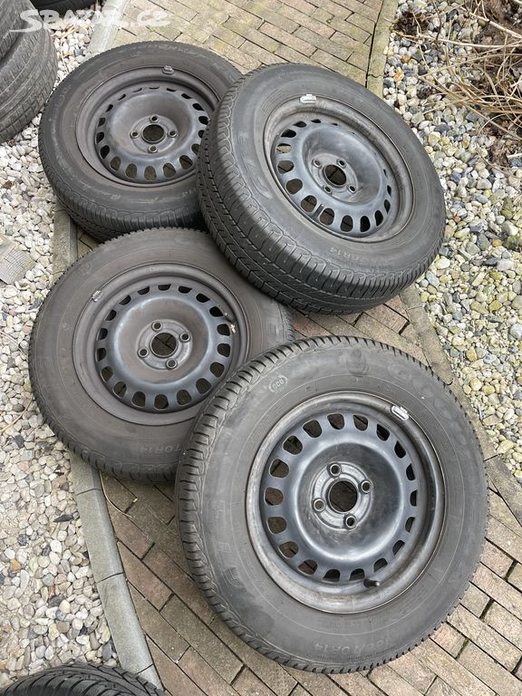 Plechové disky 4x108 14 s letním pneu 185/70 R14