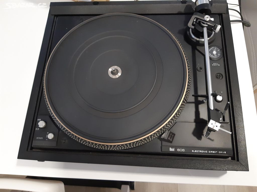 Gramofon Dual CS-606