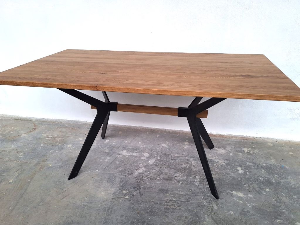 Nový stůl DUB MASIV s kovovou podnoží 88x155 cm