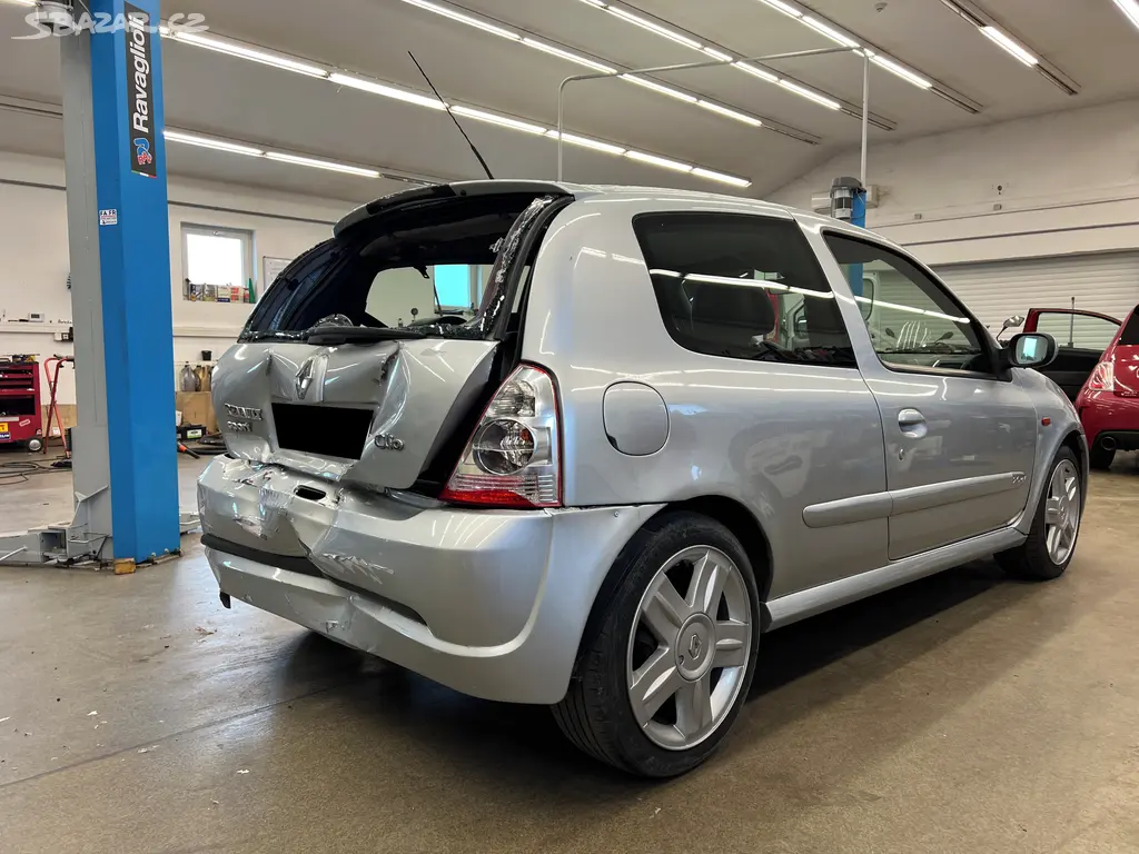 Renault Clio Sport 2.0l 124 kW - fotka 6