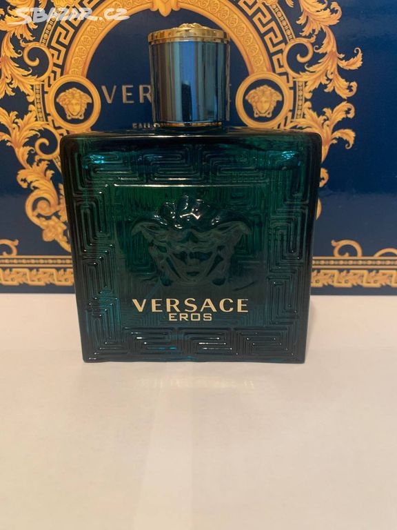 mužský parfém Versace