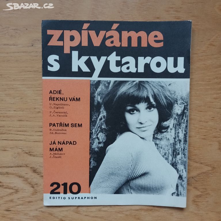 Zpíváme s kytarou 210