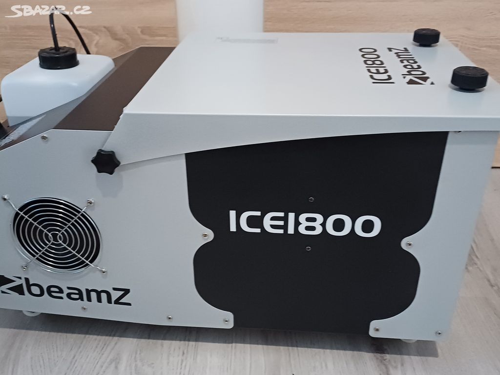 BeamZ ICE1800 Výrobník plazivé nebo normální mlhy