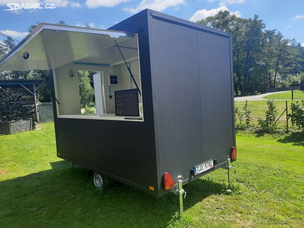 PRONÁJEM FOOD TRUCK