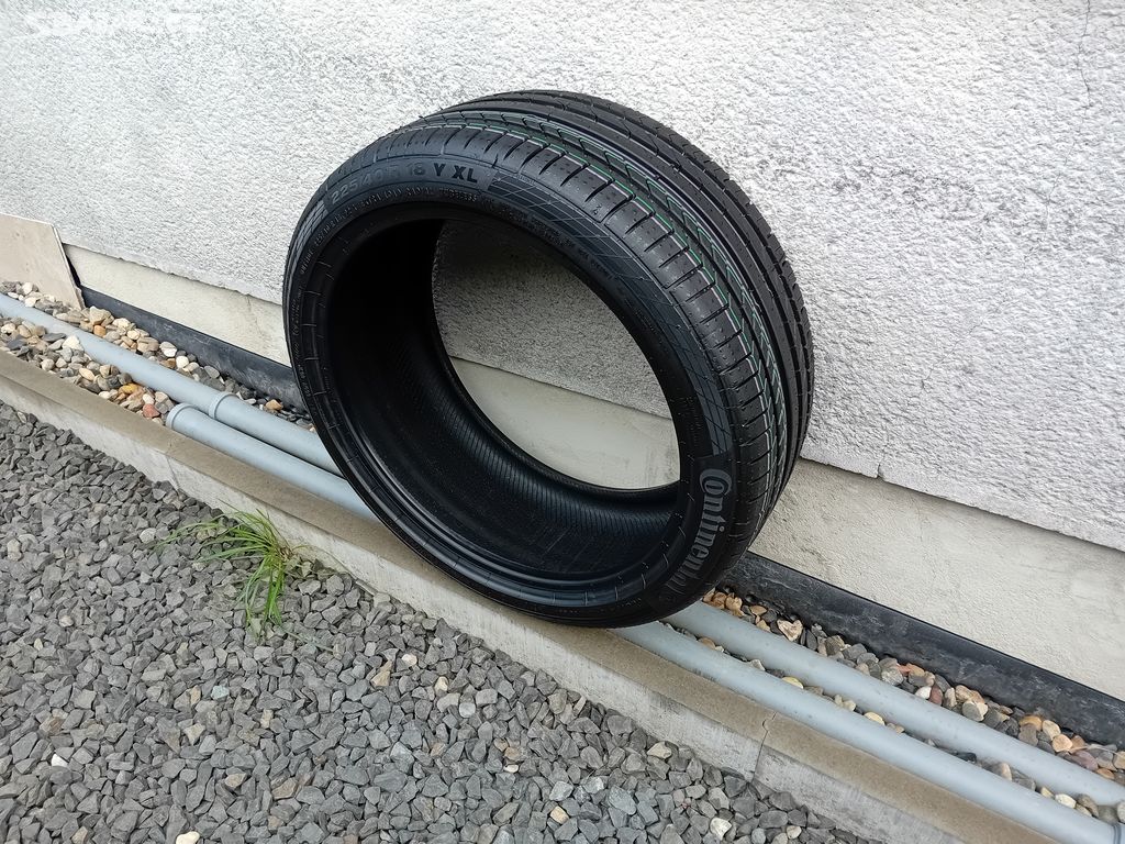 Letní pneu Continental 225/40 r18 92Y