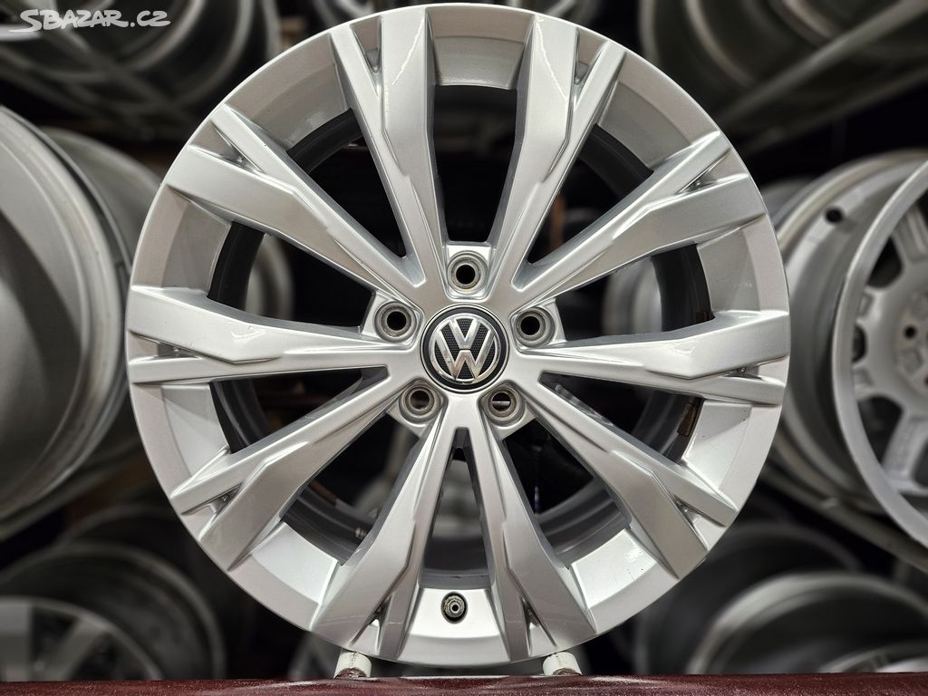 ALU KOLA VOLKSWAGEN 17" ET40 7J 5X112 + ČIDLA