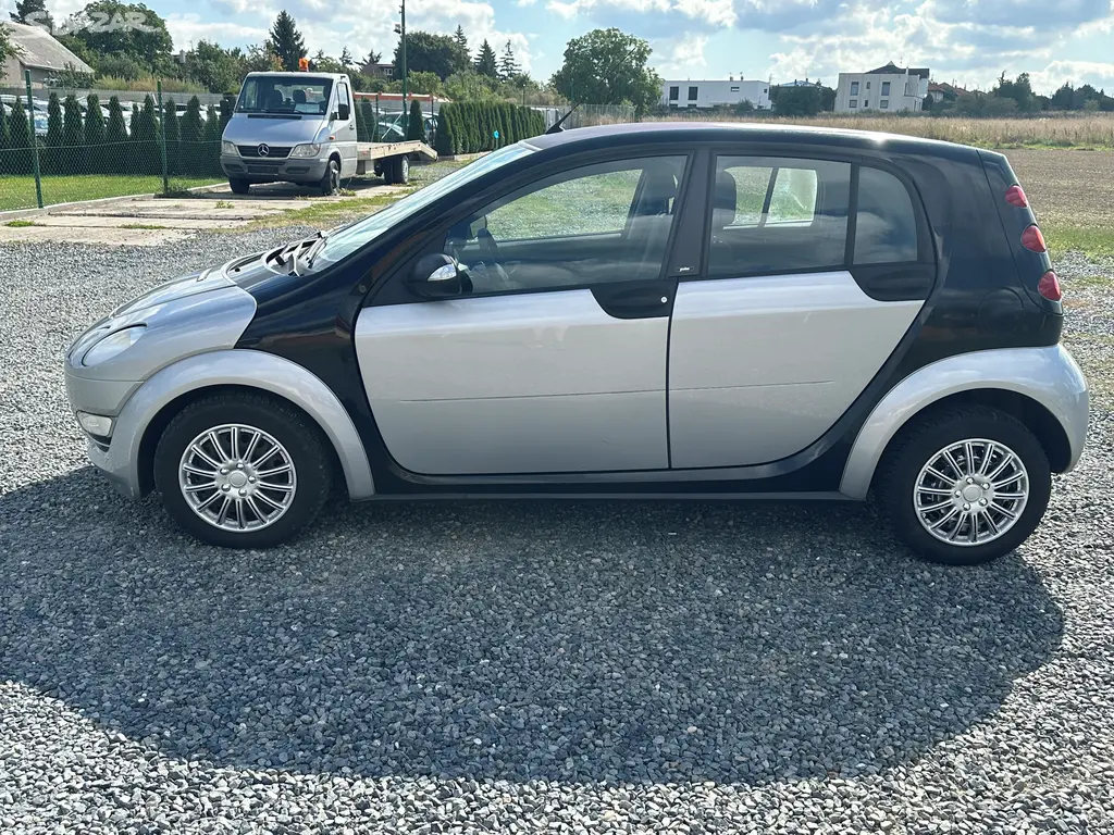 Smart Forfour 1.1 BENZÍN MANUÁL - fotka 6