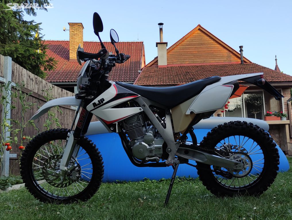 Enduro AJP PR 3