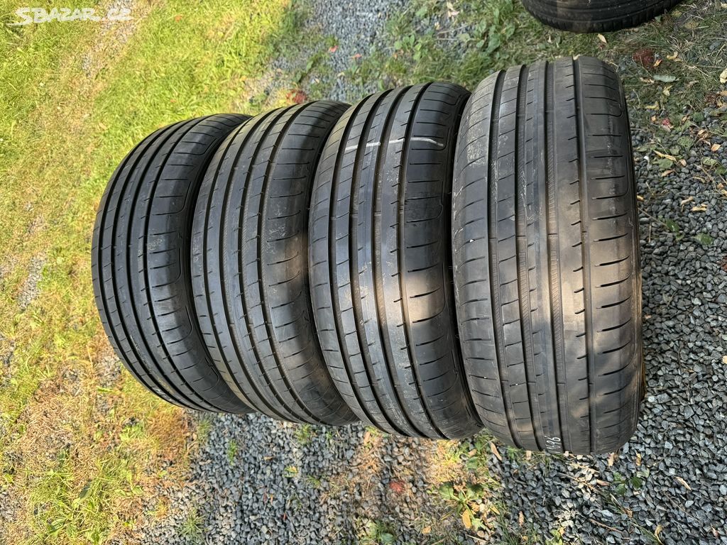 Letní pneu 225 45 19 Goodyear zánovní