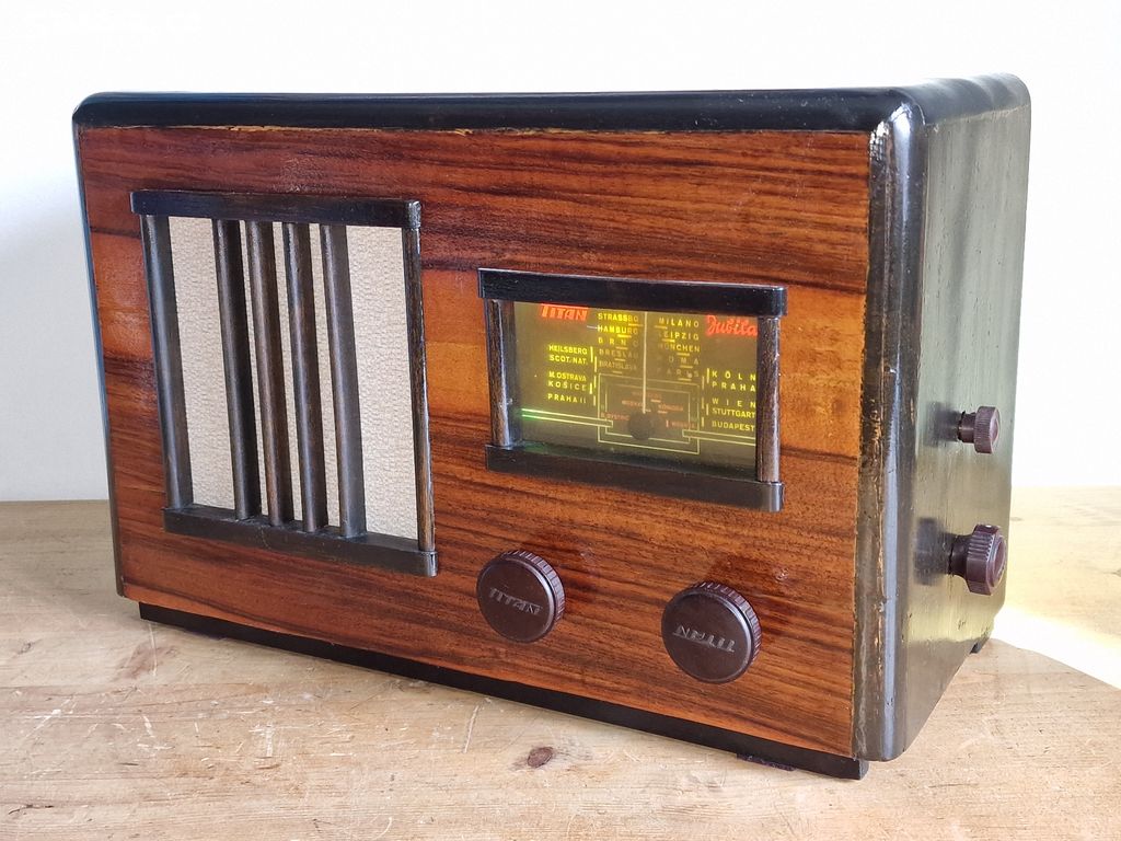 Staré rádio Titan Jubilar, Praha, 1935/36