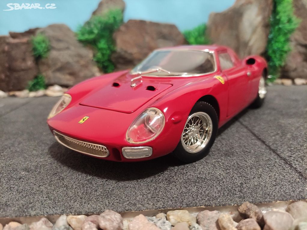 prodám model 1:18 ferrari 250LM