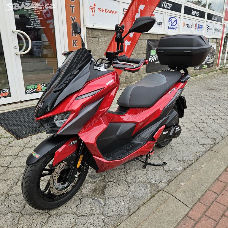 Sym JET X 125,1.majitel,ČR,1x kufr,spoustu doplňků