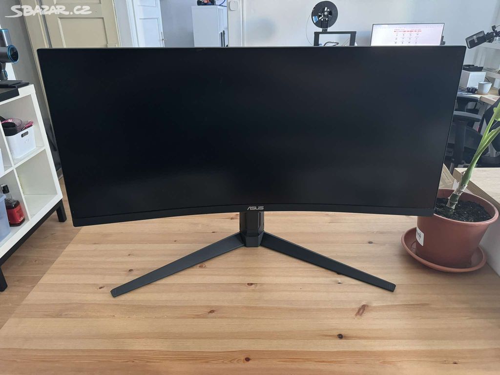 Prohnutý 34" monitor ASUS TUF VG34VQL1B - záruka