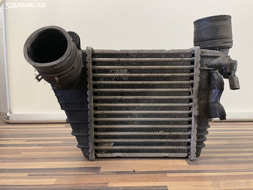 Intercooler (chladič stlačeného vzduchu) 1.9 TDI