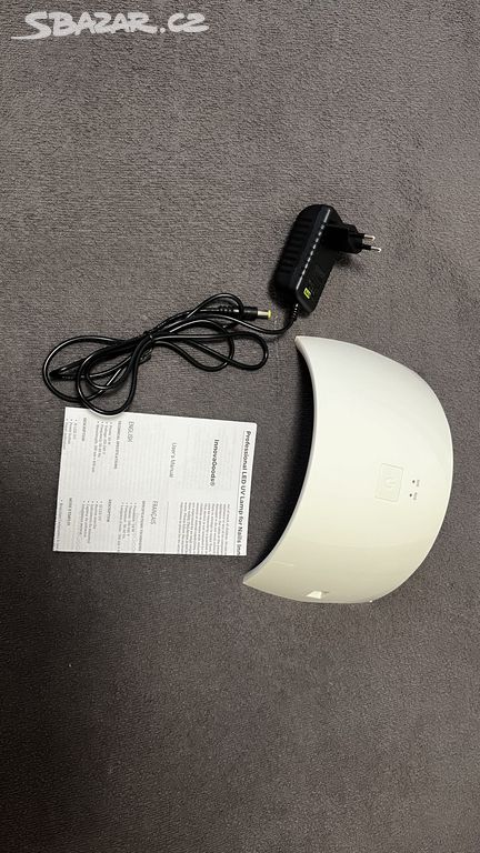 LED lampa na nehty (24 W)