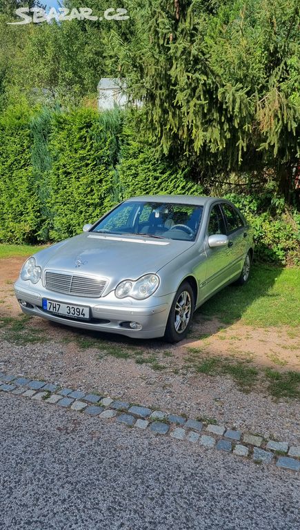 Mercedes Benz C 220 - na náhradní díly