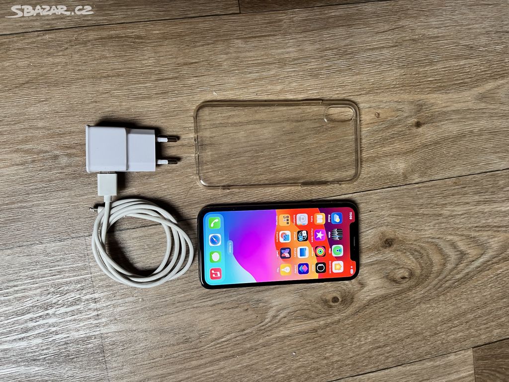 iPhone XS 64 GB zlatý TOP stav jako nový