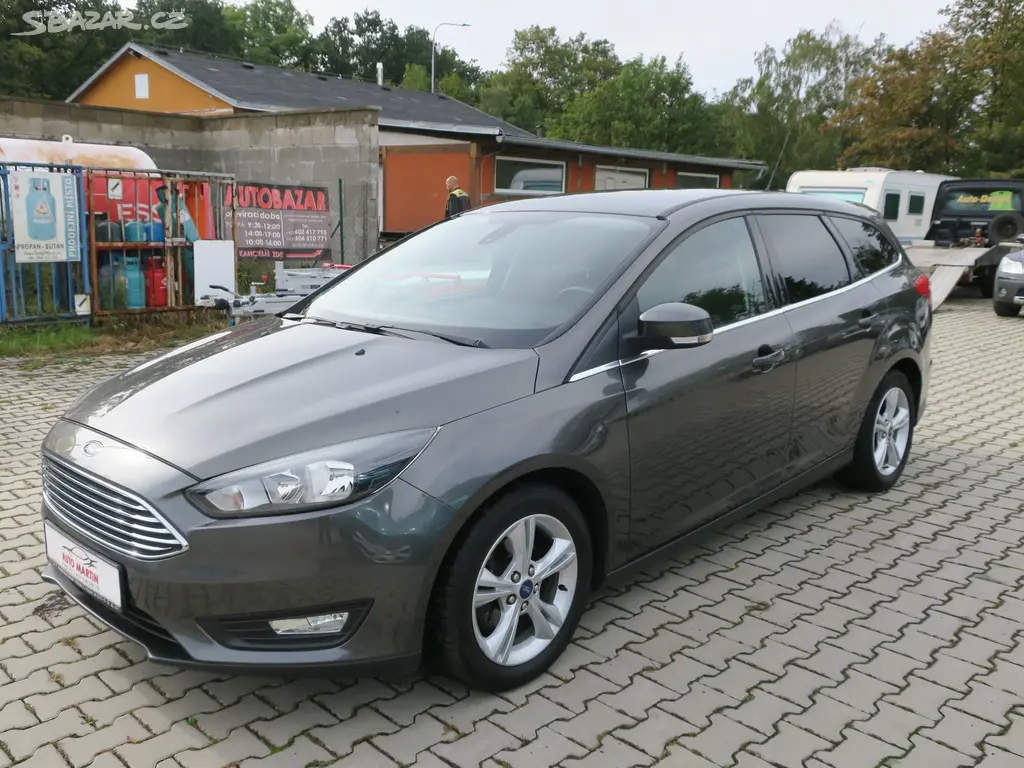Prodám Ford Focus 1.0 i 74 kW nové STK