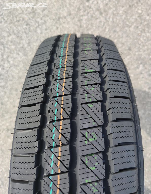 215 70 15C NOVÉ ZIMNÍ Zeetex 215/70 R15C 109/107S