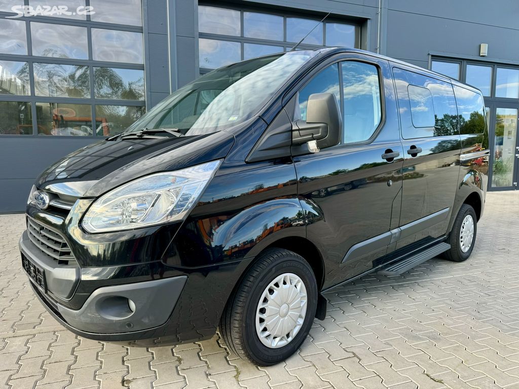 Ford Tourneo Custom 2.2 tdci Titanium TZ servis.k