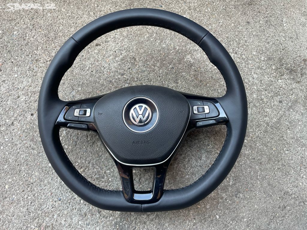 Vw Golf 7 , Passat B8 - Obšitý volant , airbag