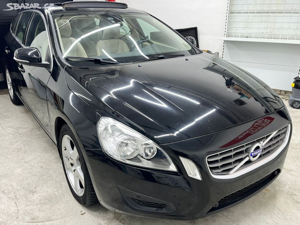 Volvo V60, 2.0D 120KW AUTOMAT SENZORY