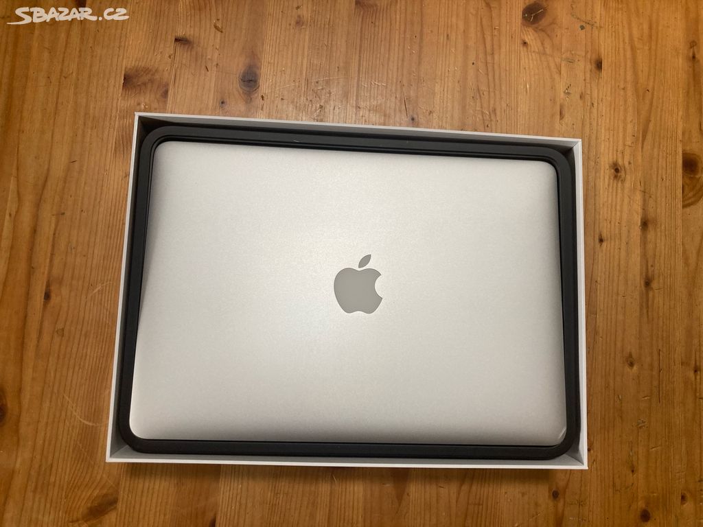 Apple MacBook Air 13,3" / 8GB / 128GB / (2017)