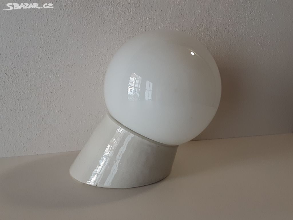 Staré NÁSTĚNNÉ SVÍTIDLO KOPYTO PORCELÁN