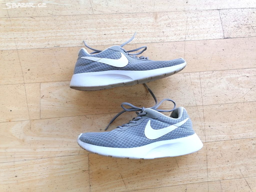 Skoro nové sportovní boty 38 Nike