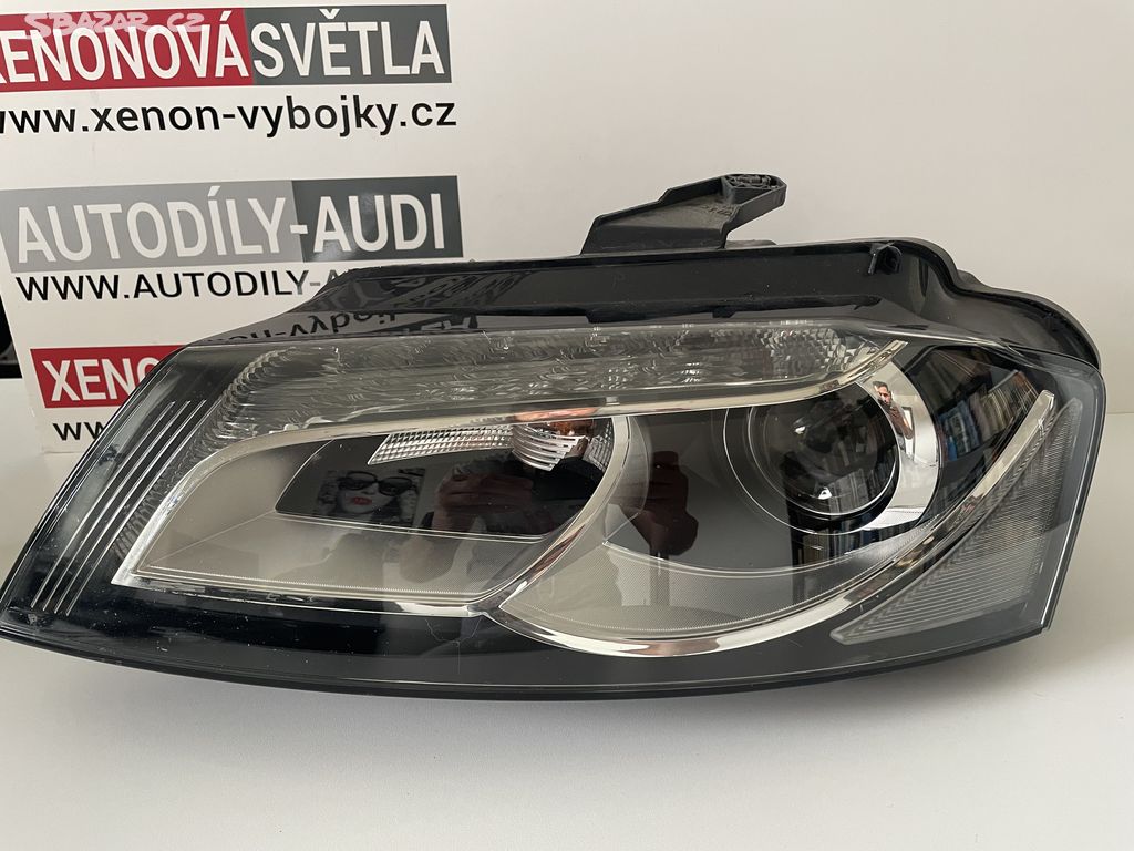 Originální levý přední BiXenon Audi A3 (8P)