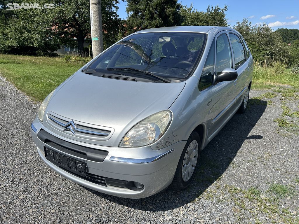 Citroën Xsara Picasso 1.6i 70 kW r.v. 2004