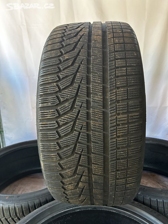 Zimní pneumatiky Hankook 295/35/23