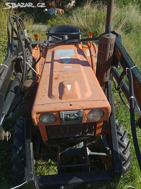 Malotraktor s Nakladacem Kubota BB74X4